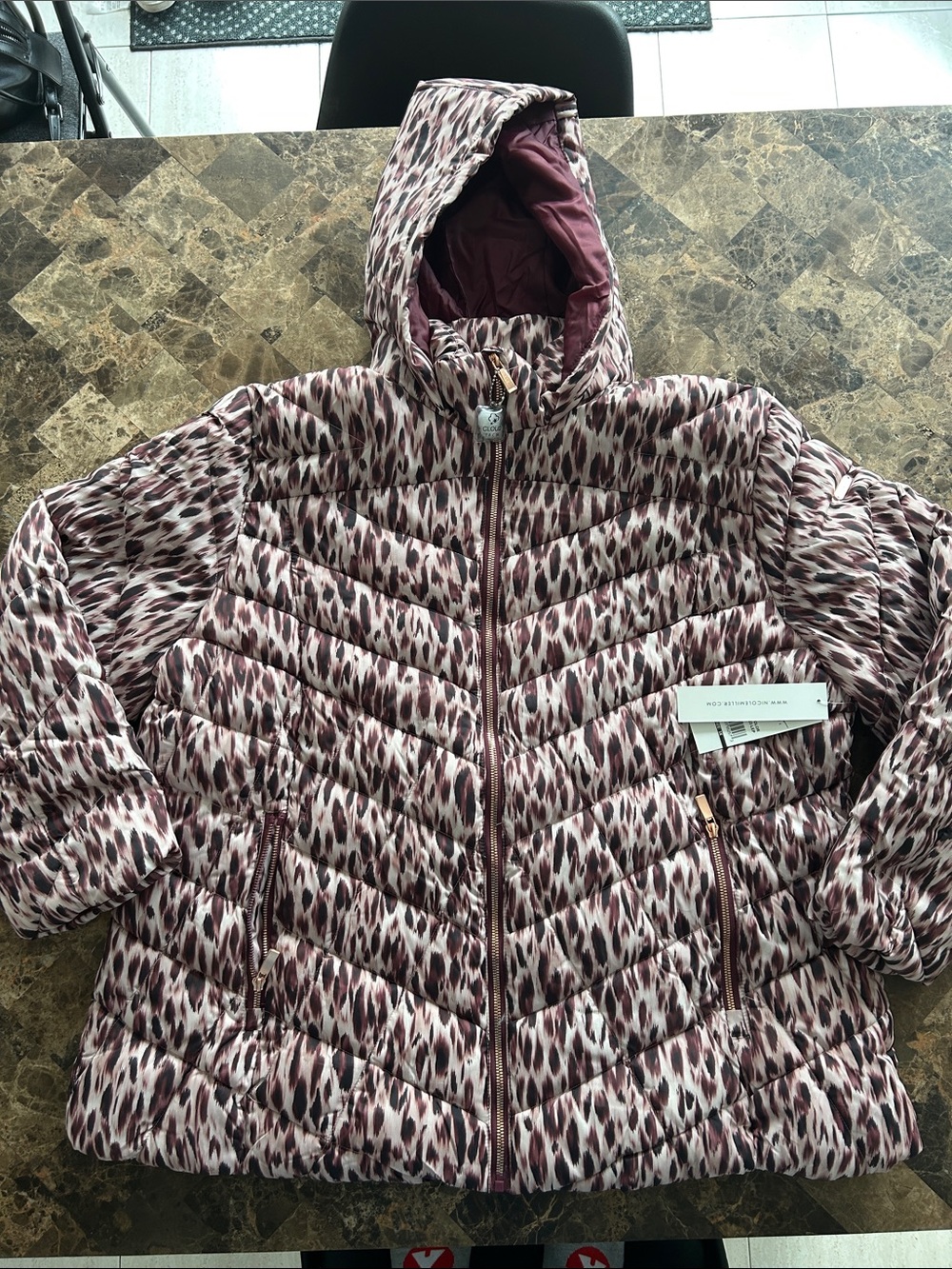 NWT 🆕 Nicole Miller Women's 3X Puffer Jacket - Burgundy Taupe, Rose Gold Zippers